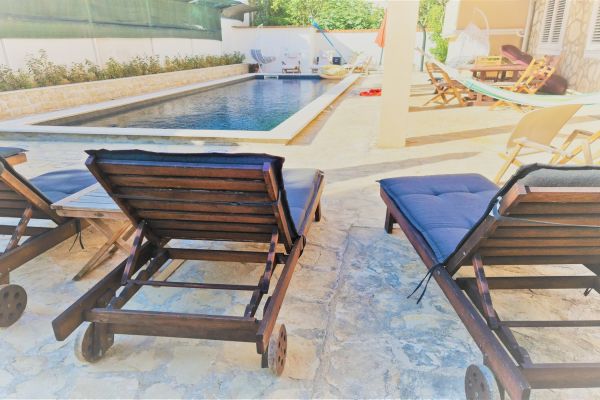 villa-casa-miad7260d3b-60fc-62af-df00-2f76b323e498951bbcd6-4685-06ad-4301-b42f4bee9a6dE2D9028A-EDB8-F500-988C-C7EE6799107A.jpg